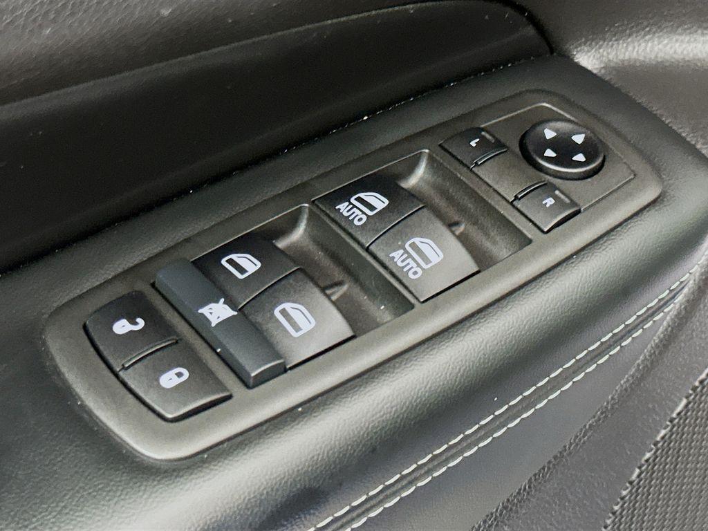 used 2021 Jeep Grand Cherokee car, priced at $29,495