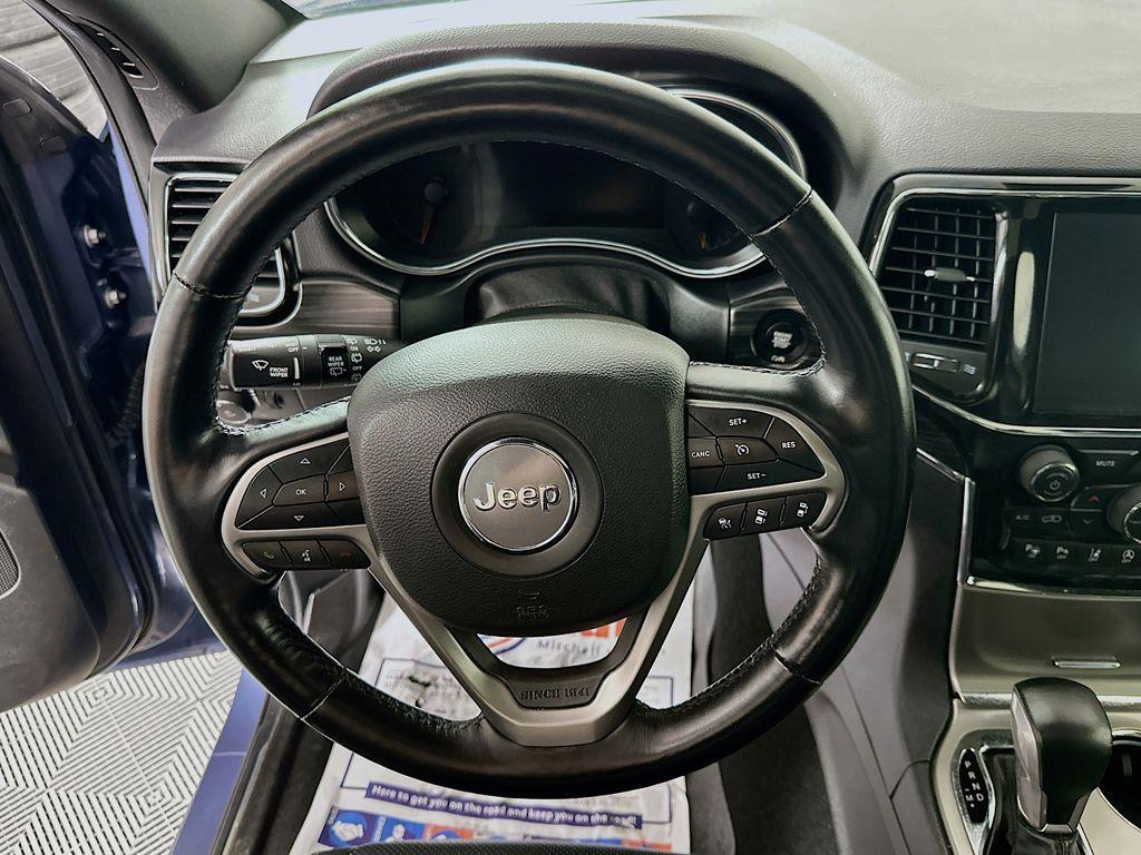 used 2021 Jeep Grand Cherokee car, priced at $29,495