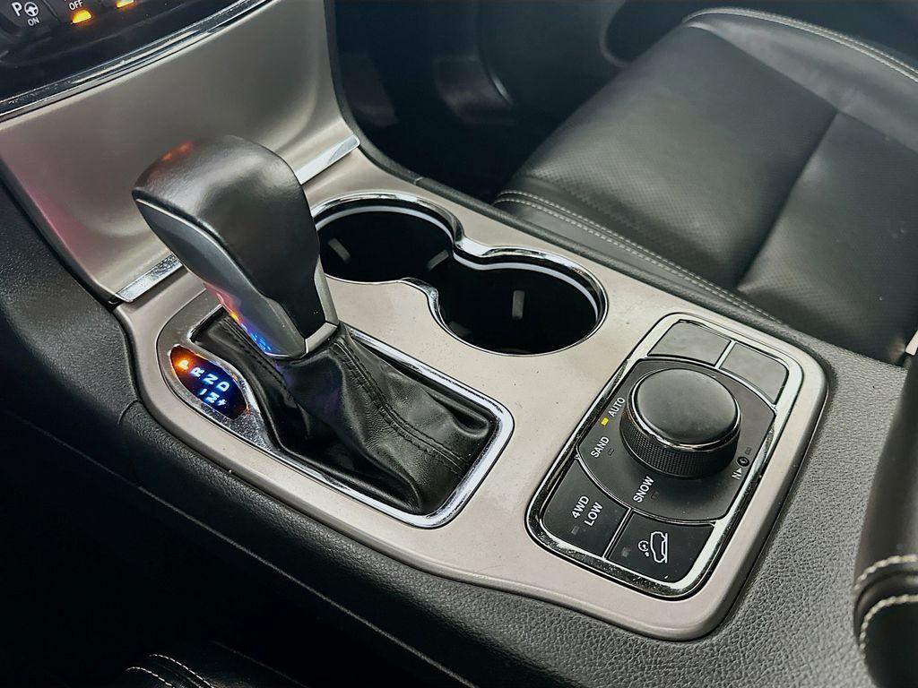 used 2021 Jeep Grand Cherokee car, priced at $29,495