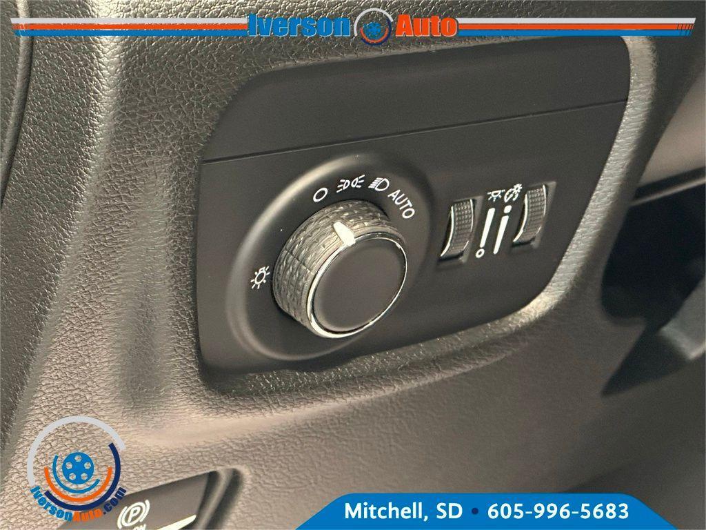 new 2025 Jeep Grand Cherokee L car, priced at $37,948