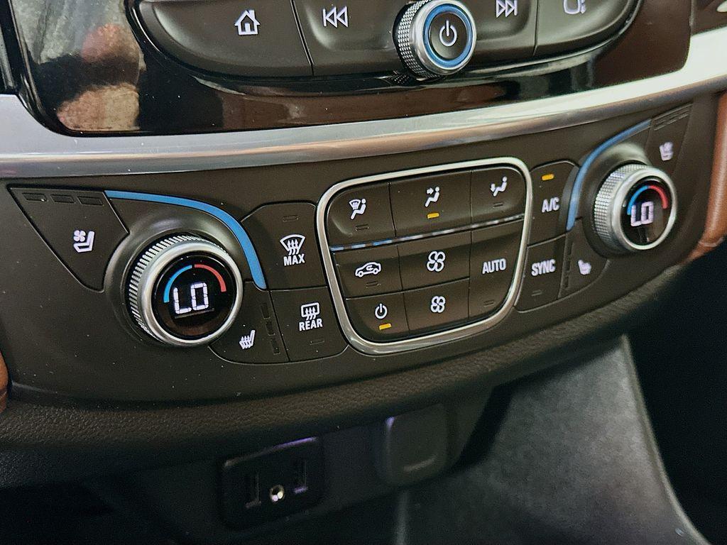 used 2018 Chevrolet Traverse car, priced at $22,995