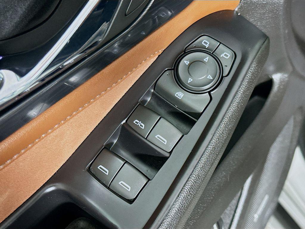 used 2018 Chevrolet Traverse car, priced at $22,995