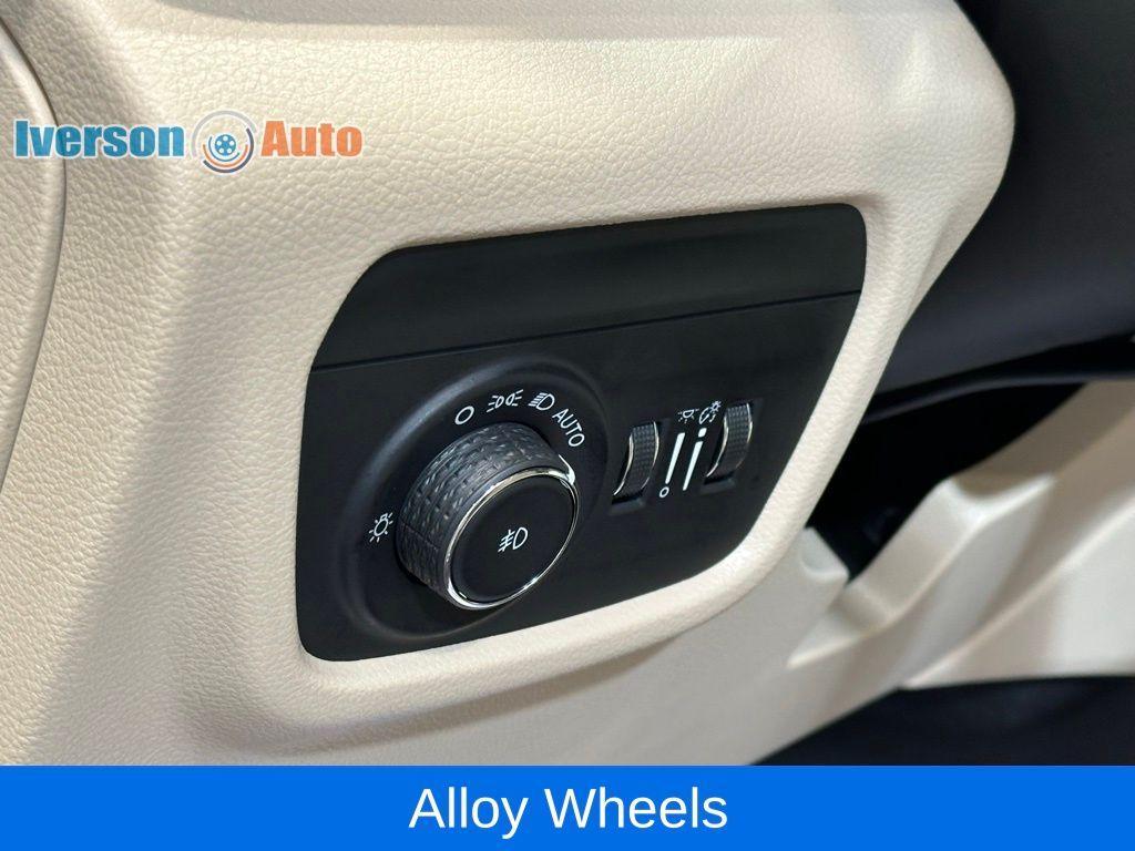 used 2021 Jeep Grand Cherokee L car, priced at $31,425