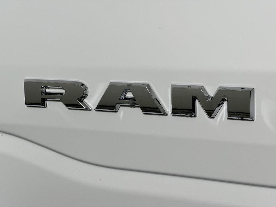 new 2025 Ram 1500 car, priced at $60,038