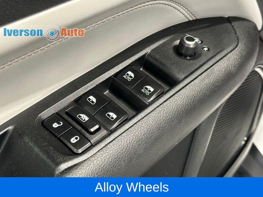 used 2023 Jeep Compass car, priced at $22,995