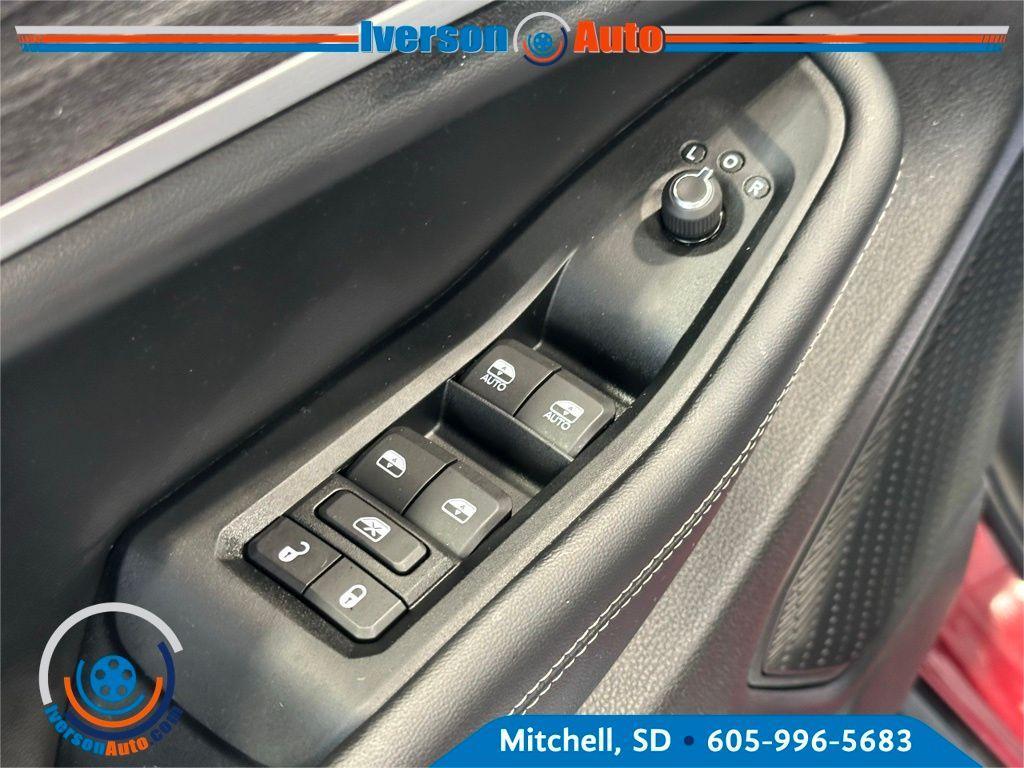 used 2023 Jeep Grand Cherokee L car, priced at $35,995