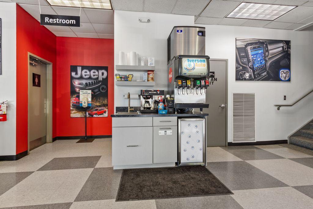used 2023 Jeep Grand Cherokee car, priced at $33,995