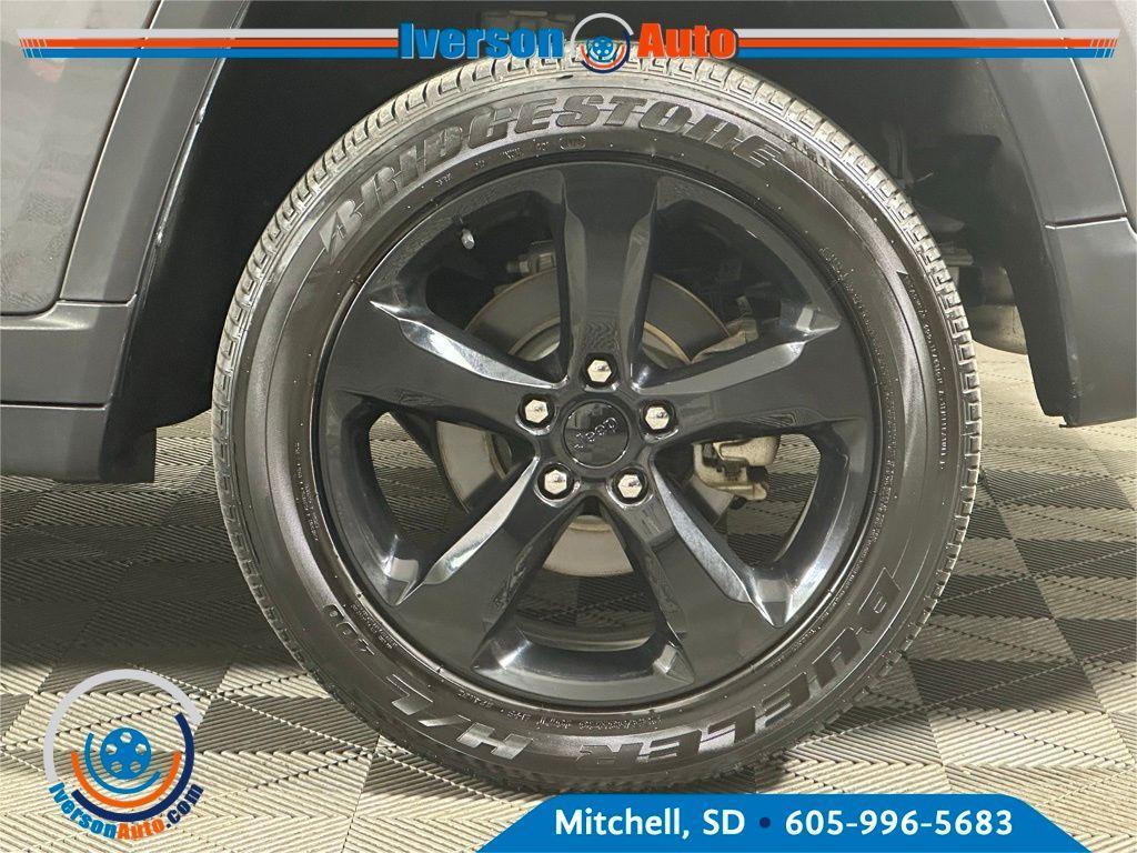used 2023 Jeep Grand Cherokee car, priced at $32,995