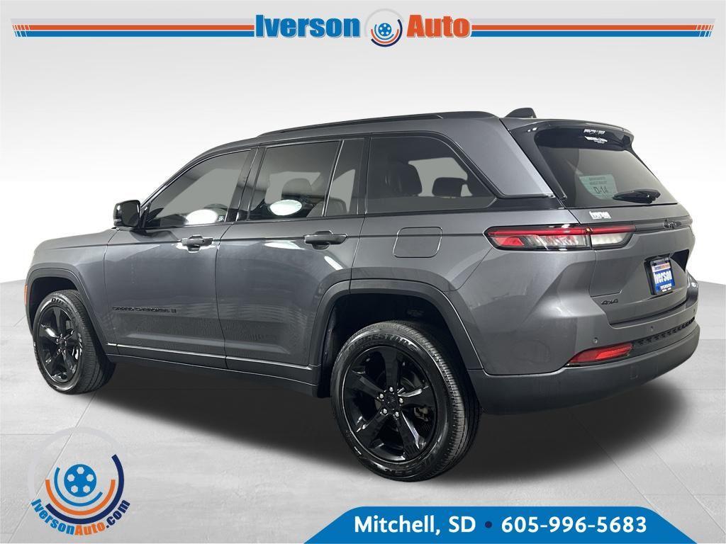 used 2023 Jeep Grand Cherokee car, priced at $32,995