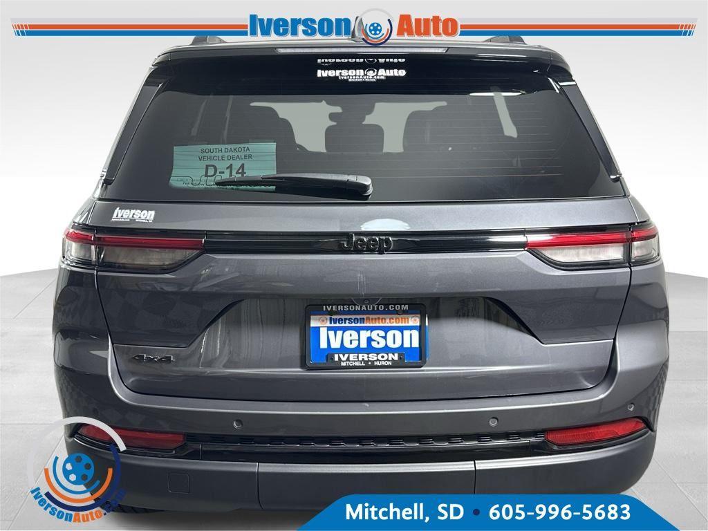used 2023 Jeep Grand Cherokee car, priced at $32,995