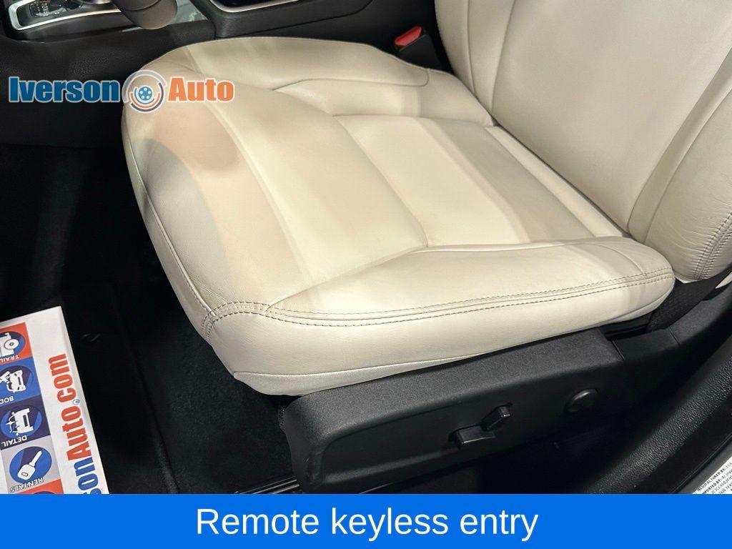 used 2023 Chrysler 300 car, priced at $31,995