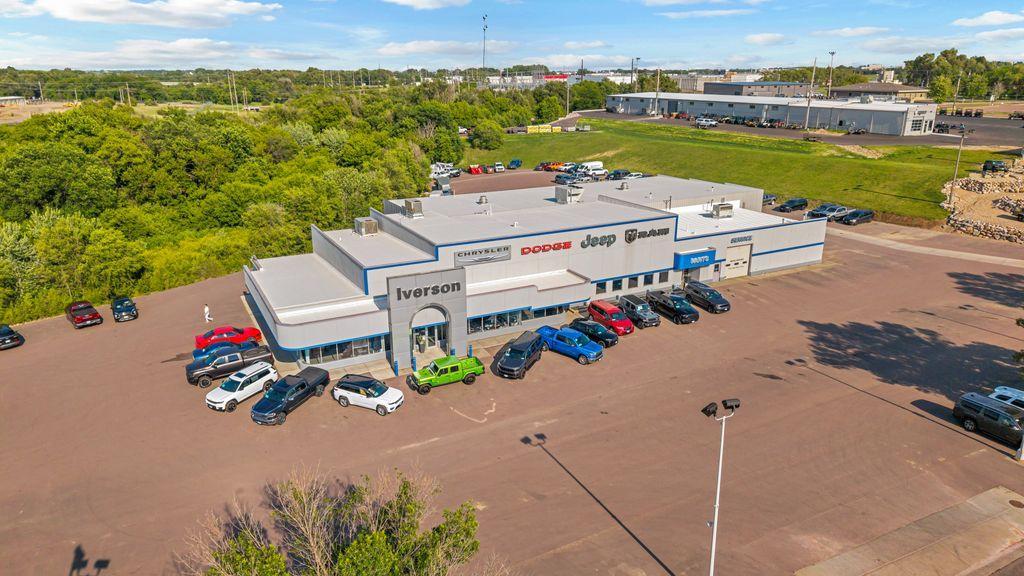 used 2020 Jeep Grand Cherokee car, priced at $26,495