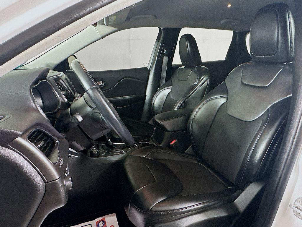 used 2019 Jeep Cherokee car, priced at $18,895
