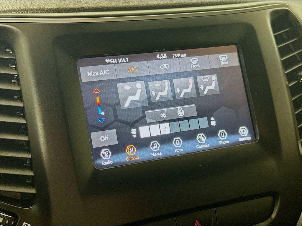used 2019 Jeep Cherokee car, priced at $18,895