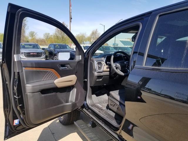 new 2025 GMC Canyon car