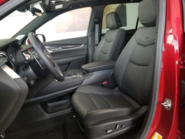 used 2024 Cadillac XT6 car, priced at $59,900