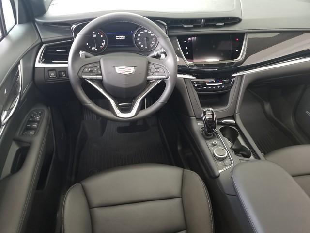 used 2024 Cadillac XT6 car, priced at $59,900