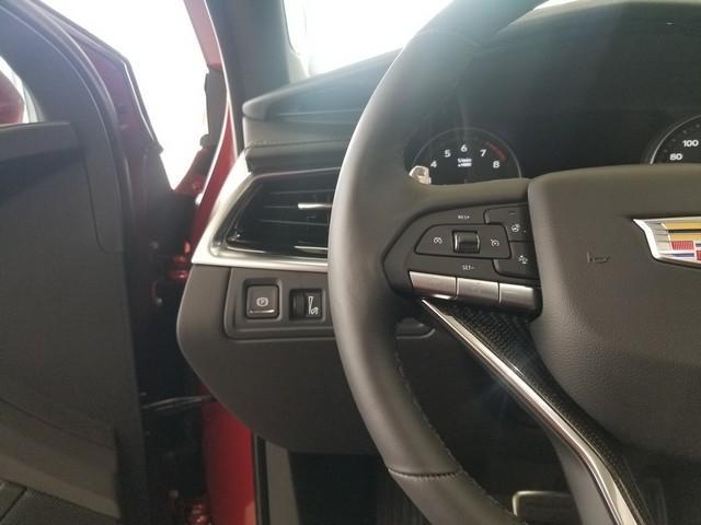 used 2024 Cadillac XT6 car, priced at $59,900