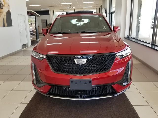 used 2024 Cadillac XT6 car, priced at $59,900