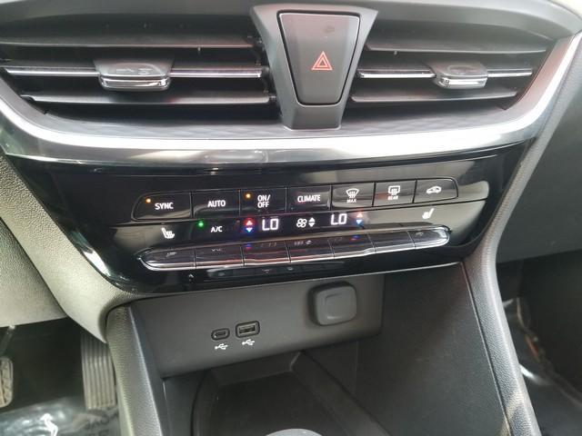 used 2024 Buick Encore GX car, priced at $30,900