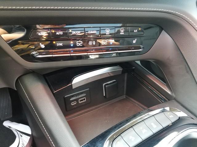 used 2022 Buick Envision car, priced at $31,900