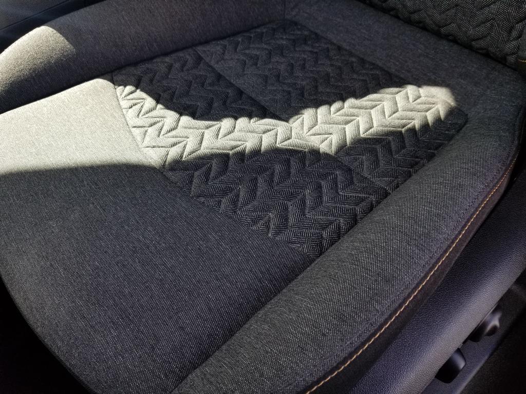 used 2023 Chevrolet Equinox car, priced at $18,936