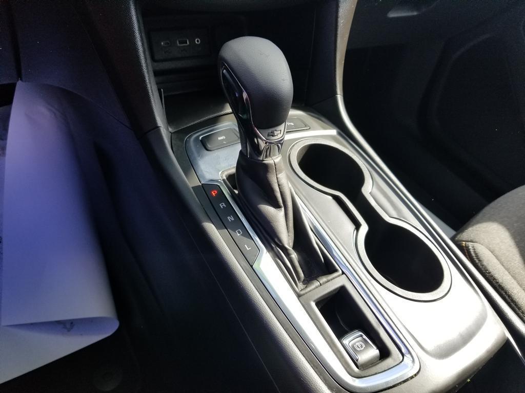 used 2023 Chevrolet Equinox car, priced at $18,936