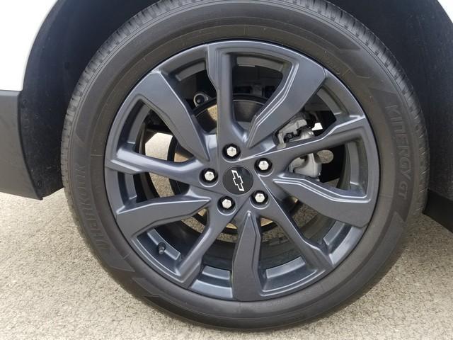 used 2024 Chevrolet Equinox car, priced at $30,900