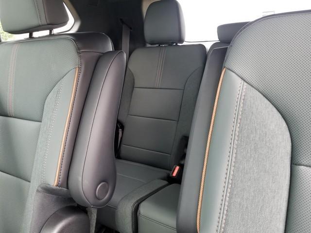 new 2025 GMC Acadia car, priced at $52,570