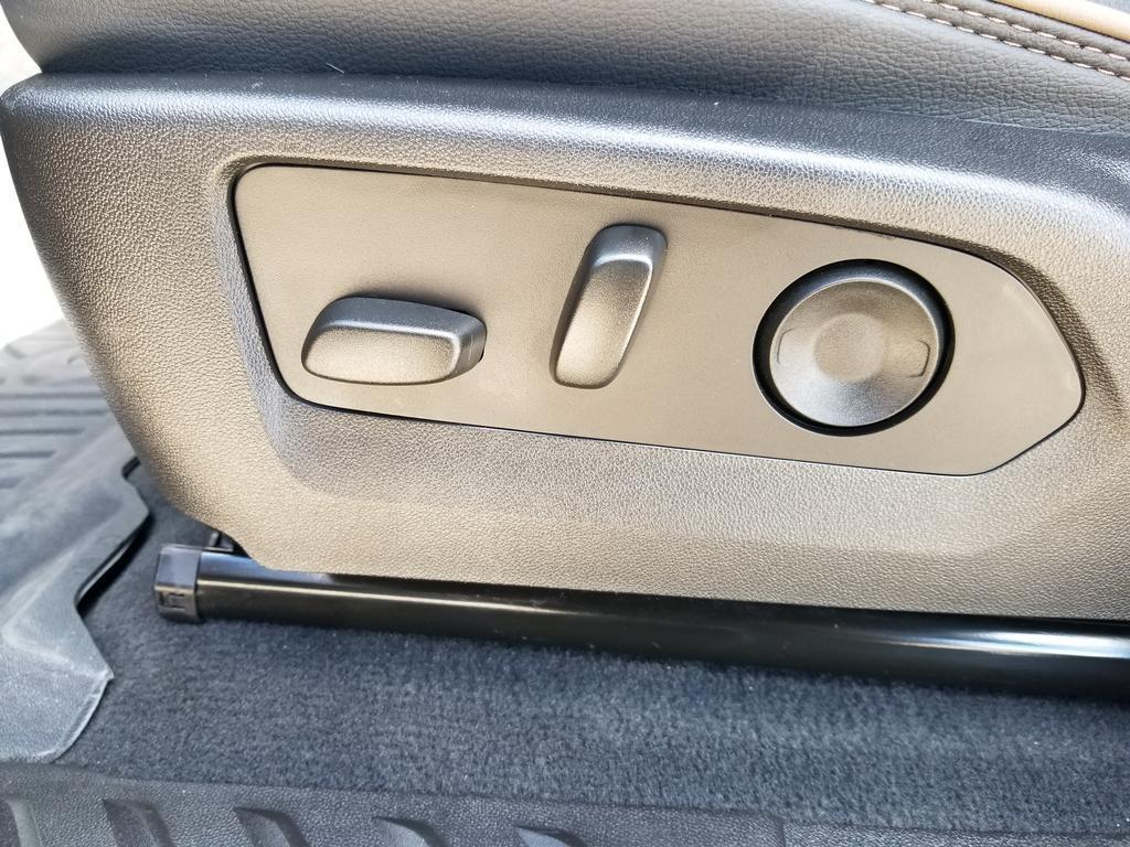 used 2024 GMC Canyon car, priced at $46,900