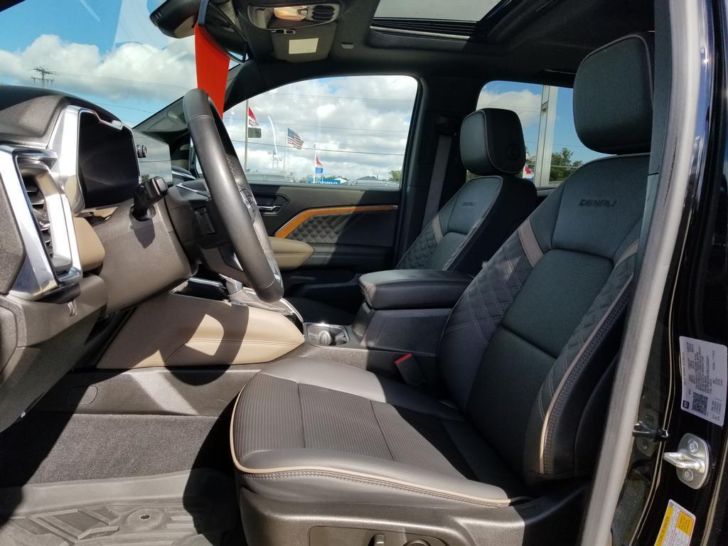 used 2024 GMC Canyon car, priced at $46,900