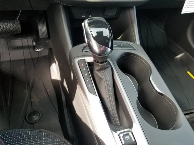 new 2025 Buick Envista car, priced at $26,422