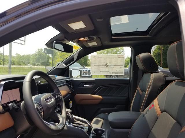 new 2025 GMC Canyon car