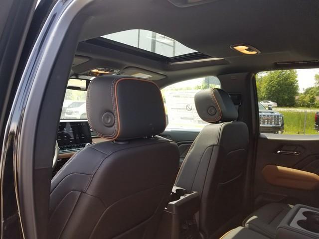 new 2025 GMC Canyon car