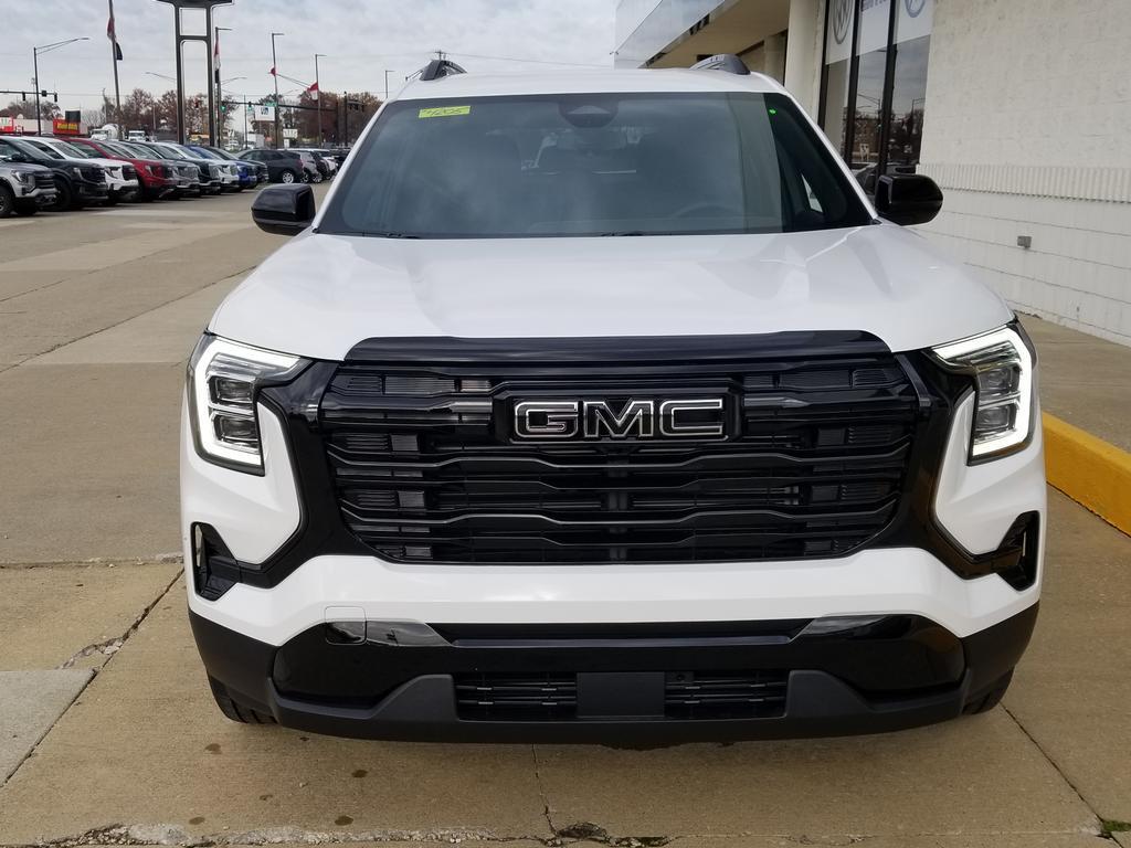 new 2026 GMC Terrain car, priced at $36,636