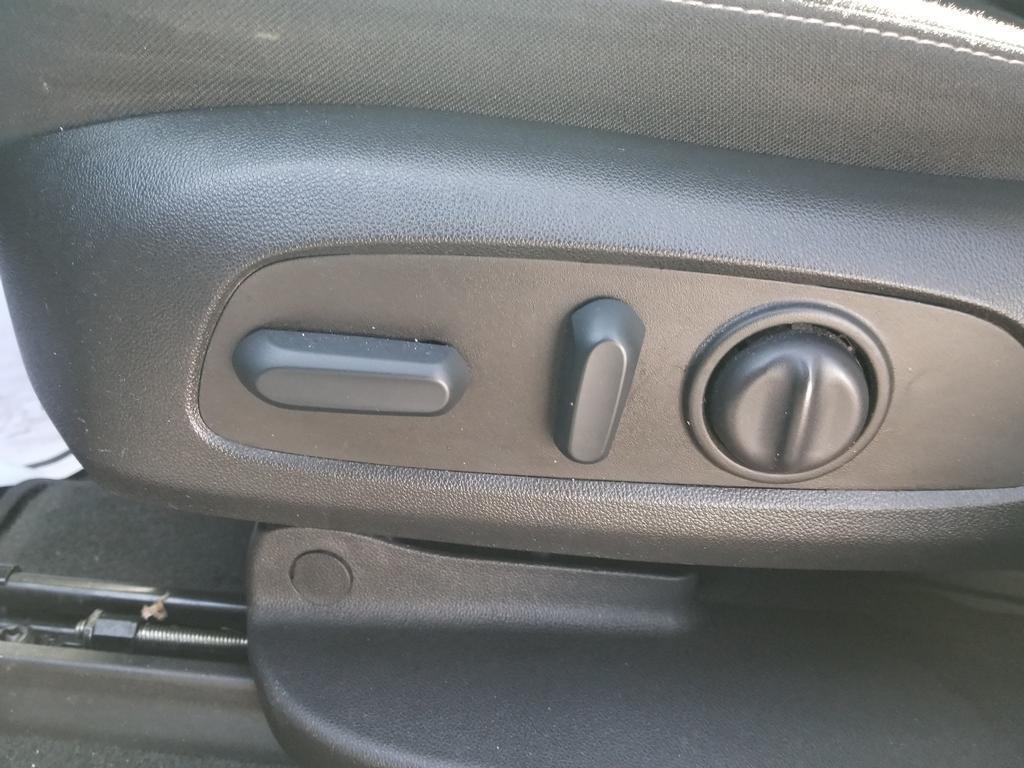 used 2022 GMC Acadia car, priced at $26,900