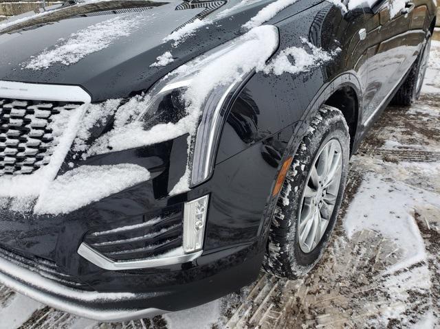 used 2022 Cadillac XT5 car, priced at $32,279