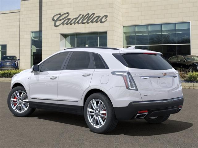 new 2024 Cadillac XT5 car, priced at $55,125
