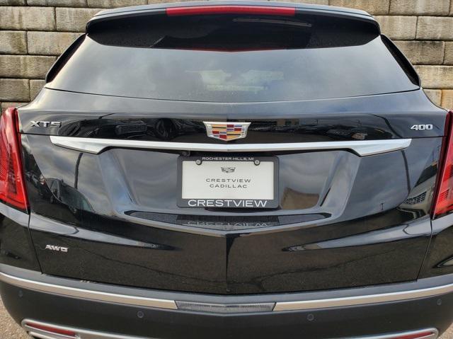 used 2022 Cadillac XT5 car, priced at $32,974