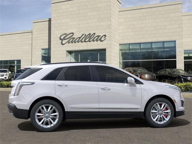 new 2025 Cadillac XT5 car, priced at $59,109