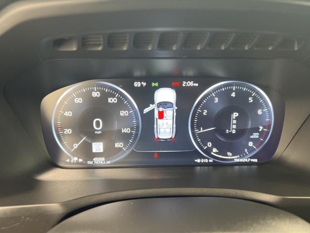 used 2021 Volvo XC90 car, priced at $31,500