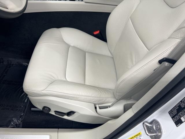 used 2024 Volvo XC60 car, priced at $36,990