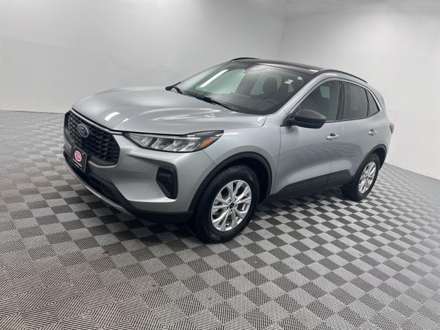 used 2024 Ford Escape car, priced at $24,900