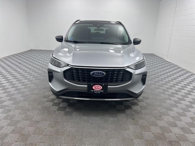 used 2024 Ford Escape car, priced at $24,900