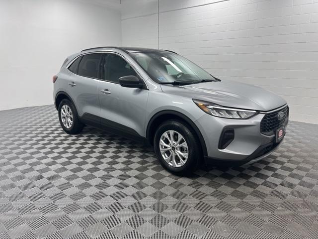 used 2024 Ford Escape car, priced at $24,900