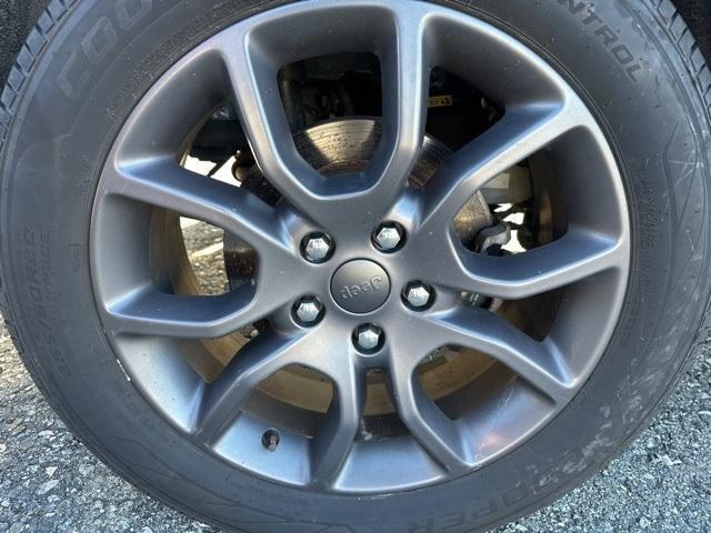 used 2020 Jeep Grand Cherokee car, priced at $26,900