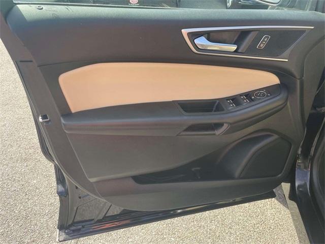 used 2022 Ford Edge car, priced at $26,900