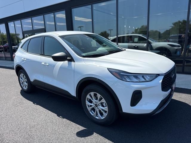 used 2025 Ford Escape car, priced at $29,500