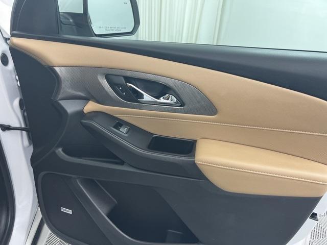 used 2023 Chevrolet Traverse car, priced at $37,500