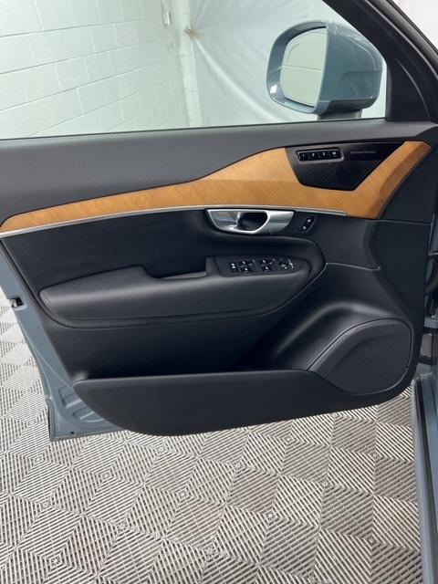 used 2022 Volvo XC90 car, priced at $34,500